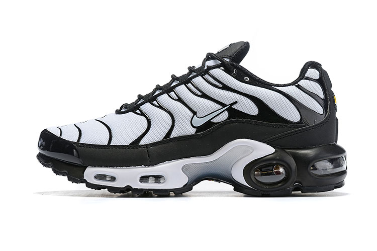 Nike Air Max VaporMax Plus Black White Shoes - Click Image to Close